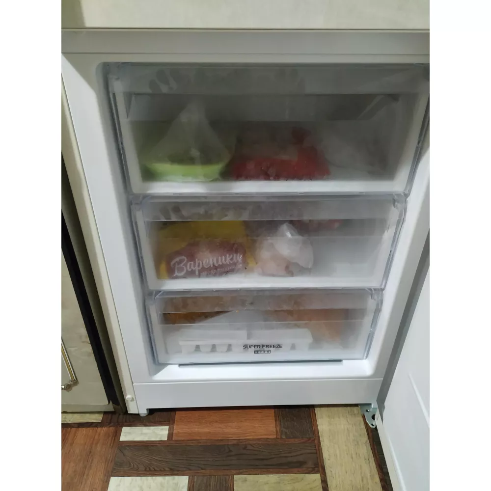 Холодильник Hotpoint Ariston 6200 m